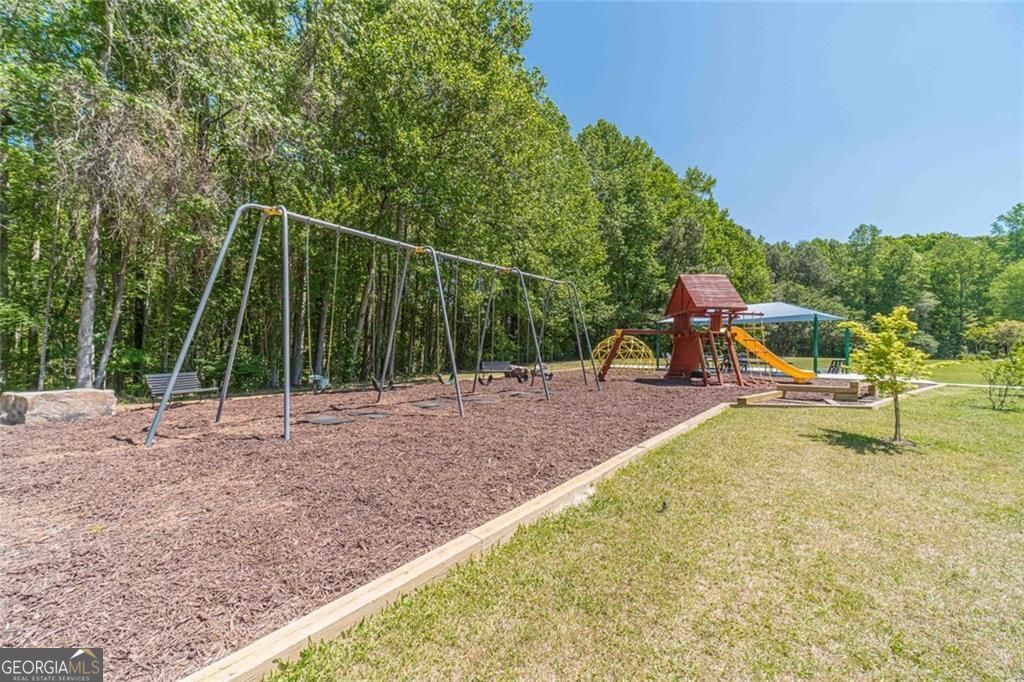 395 Amberbrook Circle Grayson GA 30017
