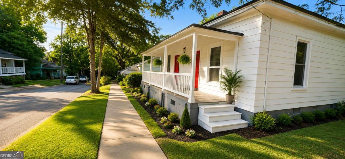 8 Spruce Street Porterdale GA 30014