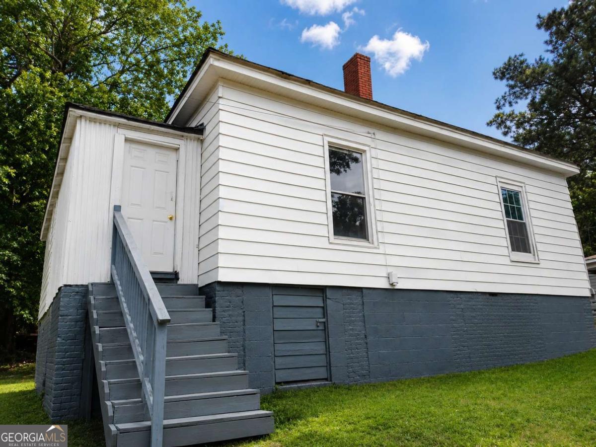 8 Spruce Street Porterdale GA 30014