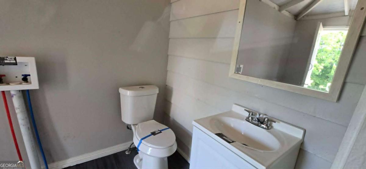 8 Spruce Street Porterdale GA 30014