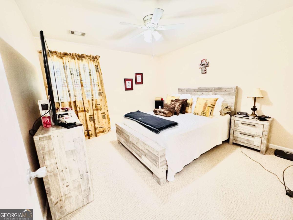 1216 St James Place Loganville GA 30052