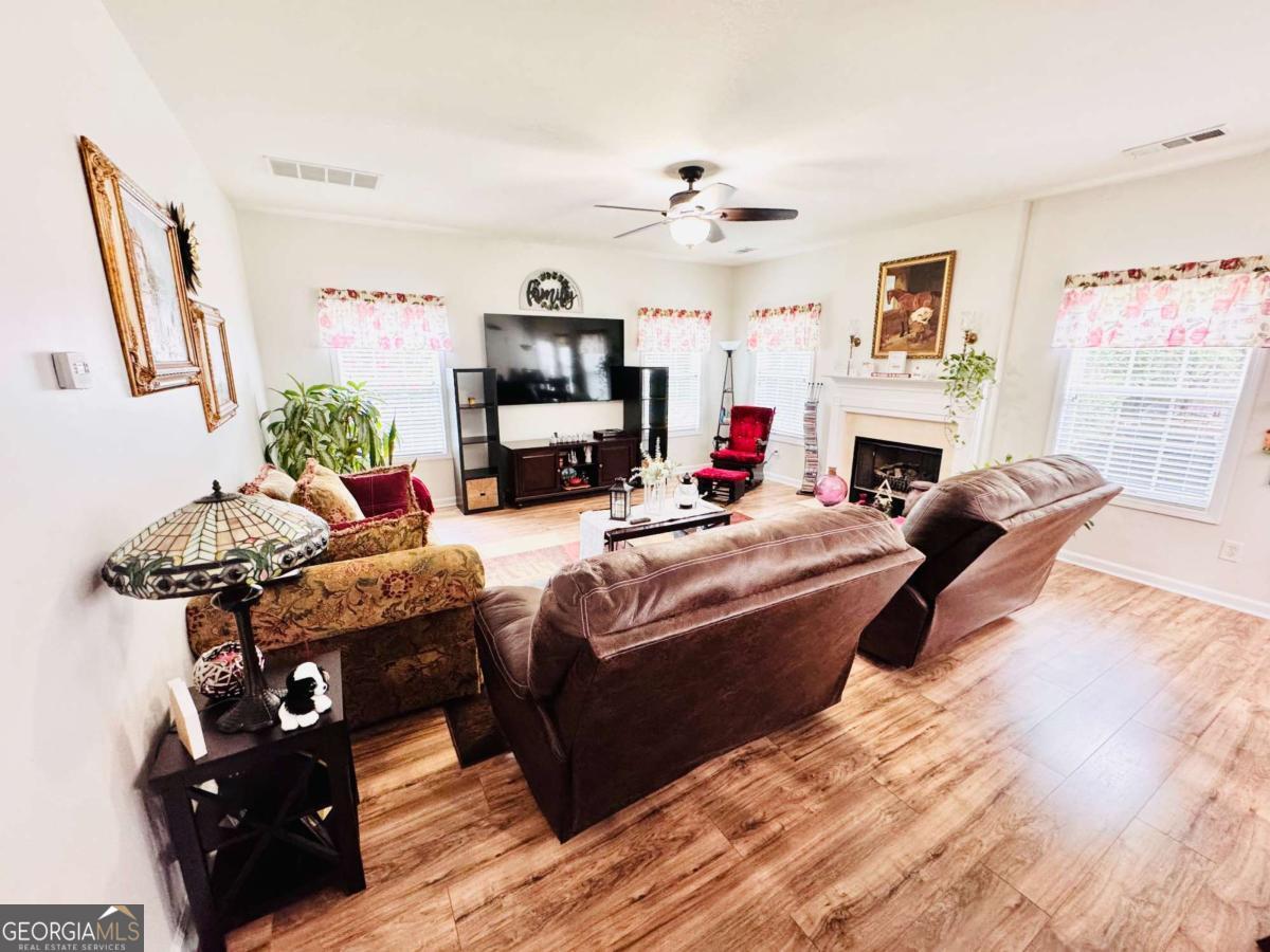 1216 St James Place Loganville GA 30052