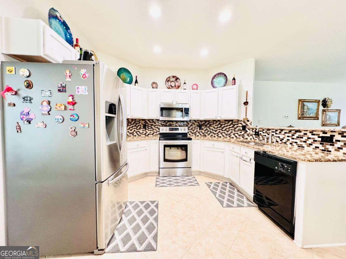 1216 St James Place Loganville GA 30052
