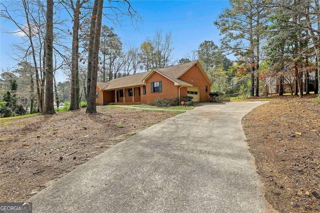 195 Deer Forest Trail Fayetteville GA 30214