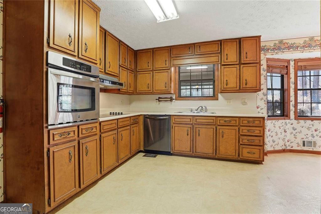 195 Deer Forest Trail Fayetteville GA 30214