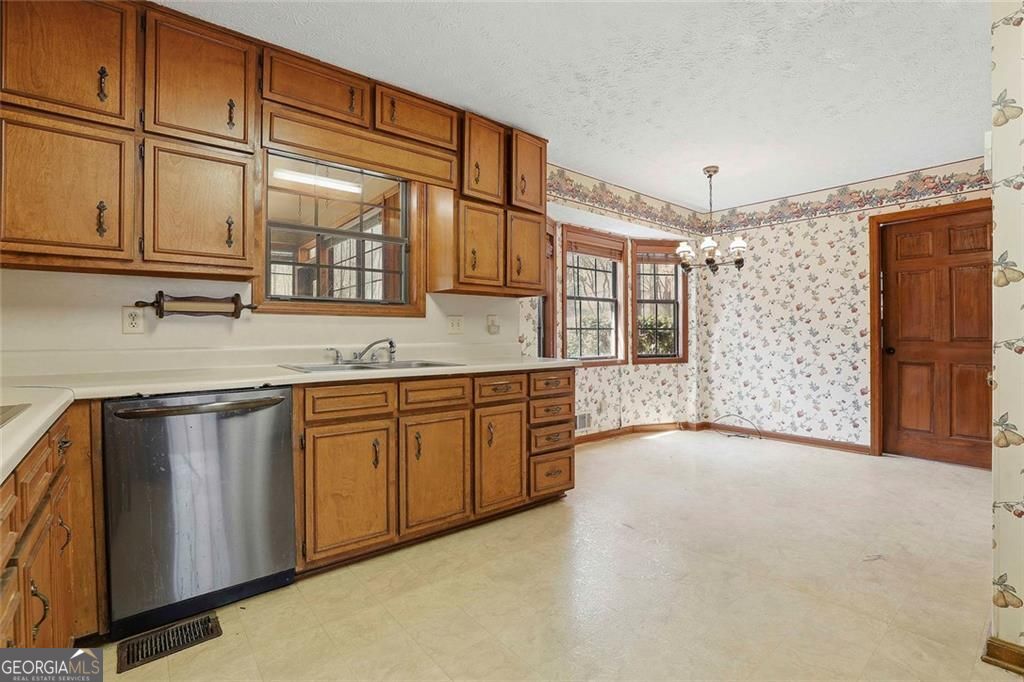 195 Deer Forest Trail Fayetteville GA 30214