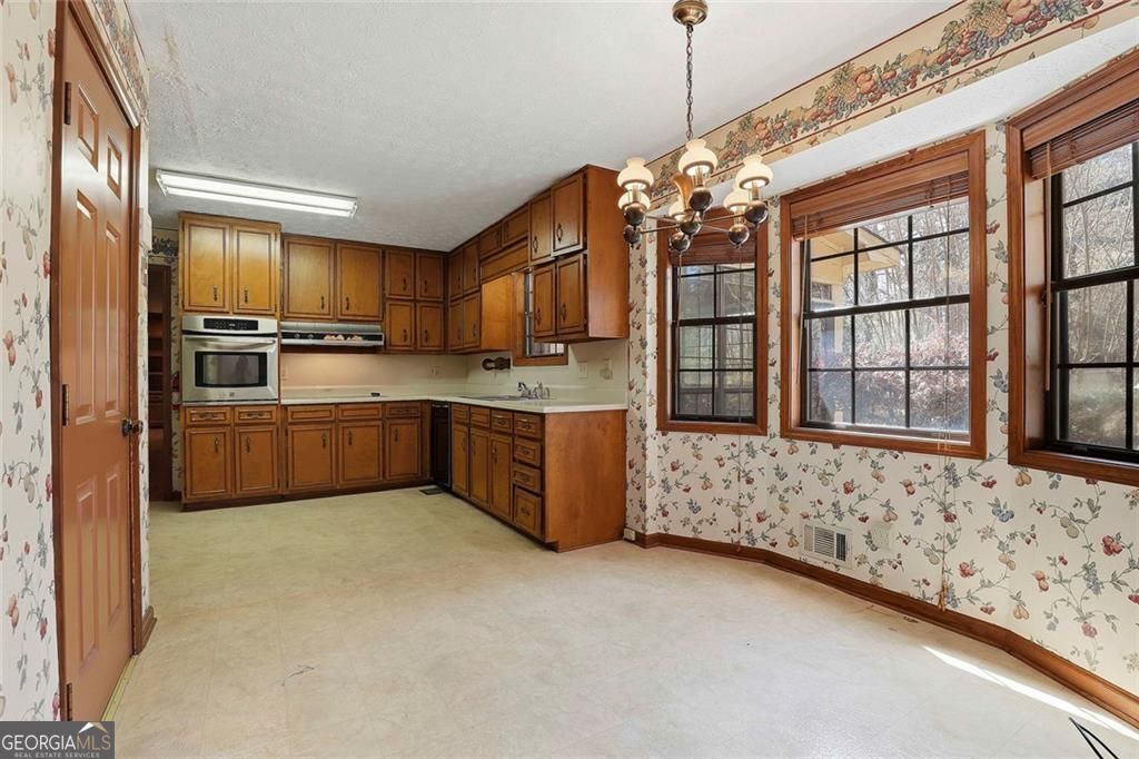 195 Deer Forest Trail Fayetteville GA 30214