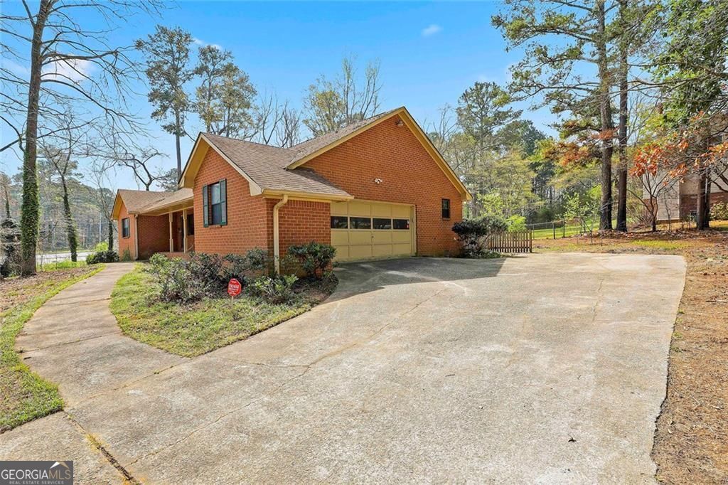 195 Deer Forest Trail Fayetteville GA 30214