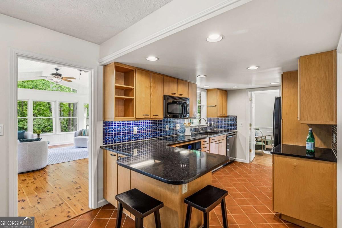 1111 Banbury Cross Avondale Estates GA 30002