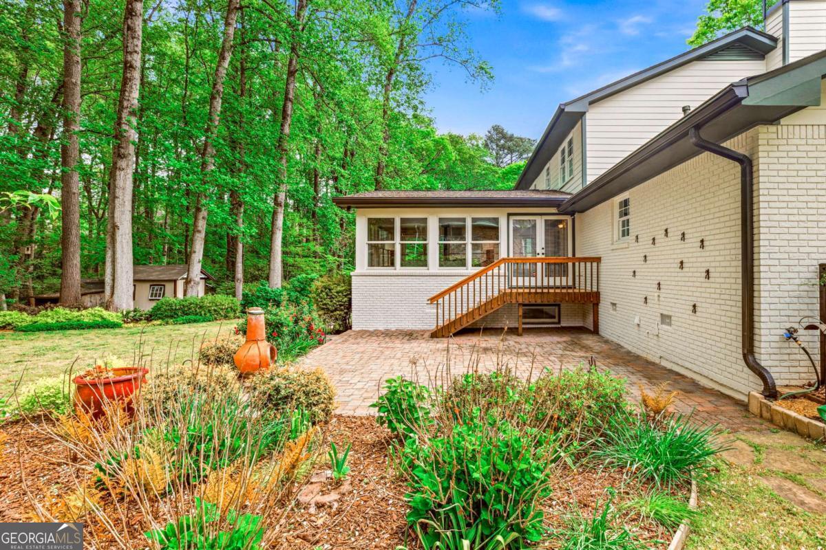 1111 Banbury Cross Avondale Estates GA 30002