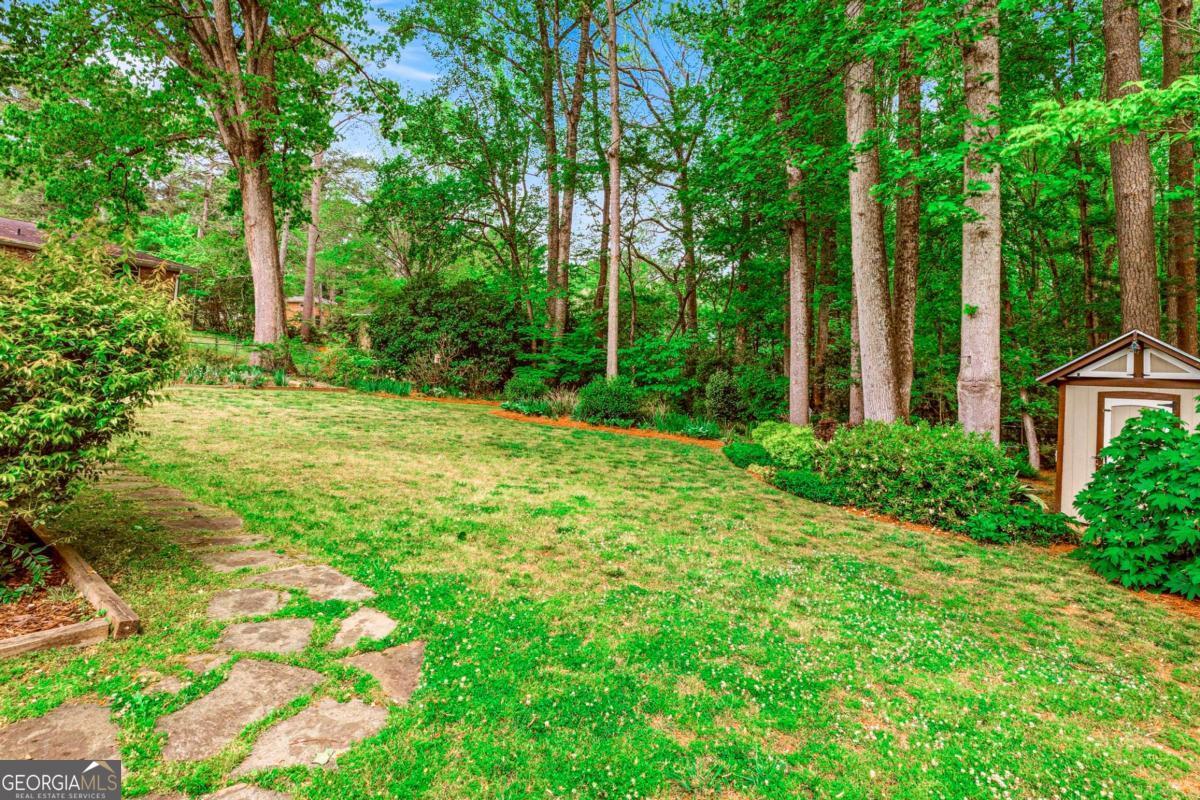 1111 Banbury Cross Avondale Estates GA 30002