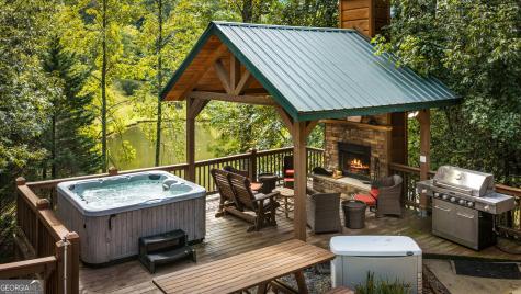 35 Wunder Bear Ridge Road Morganton GA 30560