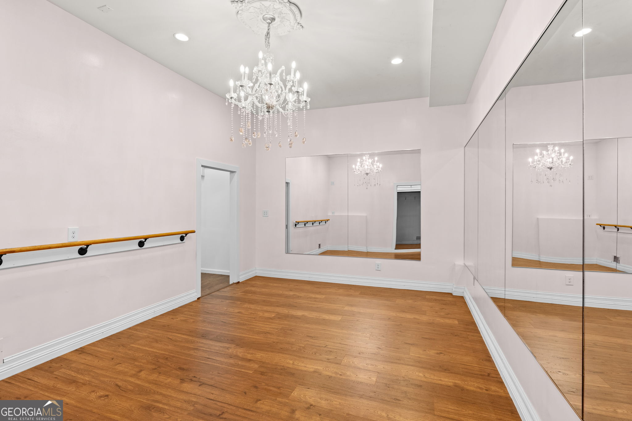 109 Crest Pte Warner Robins GA 31088
