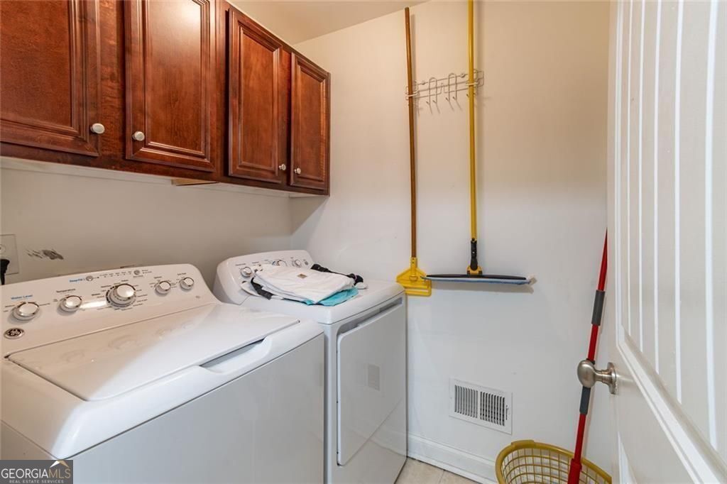 2208 Clarendon Court Conyers GA 30012