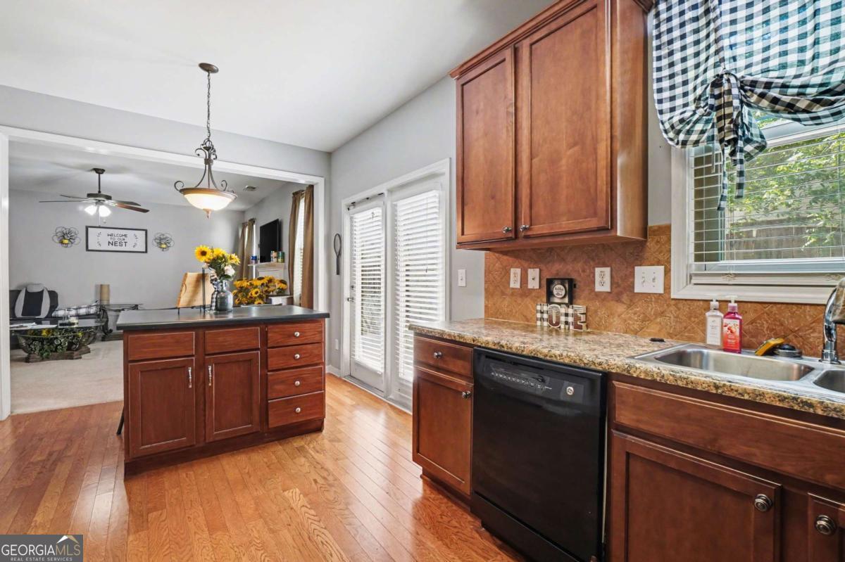 2582 Kolb Manor Circle SW Marietta GA 30008