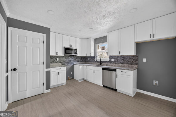 208 Fairview Point Ellenwood GA 30294