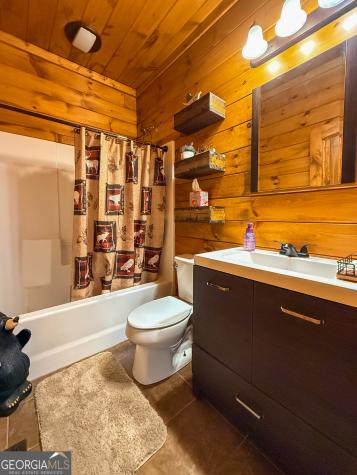 186 Holly Lane Cleveland GA 30528