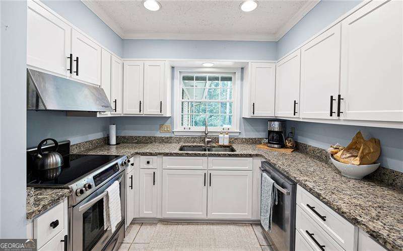 702 Highview Drive SE Smyrna GA 30082