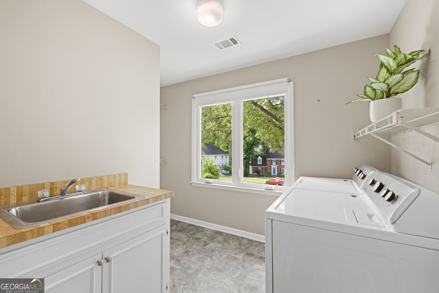 685 Wood Work Way Roswell GA 30076