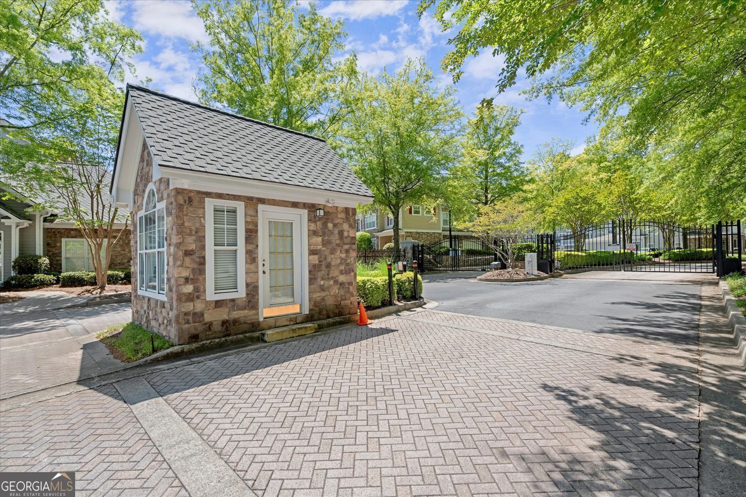 222 Edinburgh Court Alpharetta GA 30004