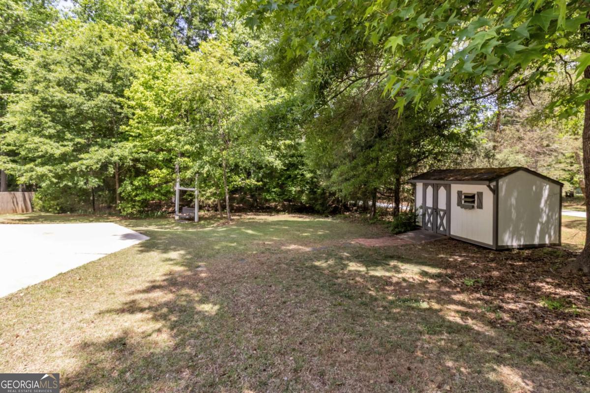 135 London Berry Court Tyrone GA 30290