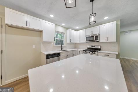 1006 Pinetree Court Powder Springs GA 30127