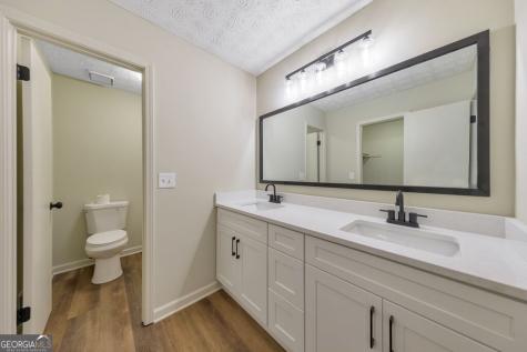 1006 Pinetree Court Powder Springs GA 30127