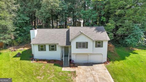 1006 Pinetree Court Powder Springs GA 30127