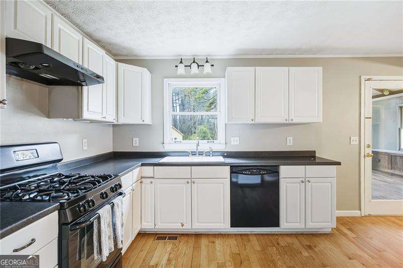 948 Ballew Drive Marietta GA 30066