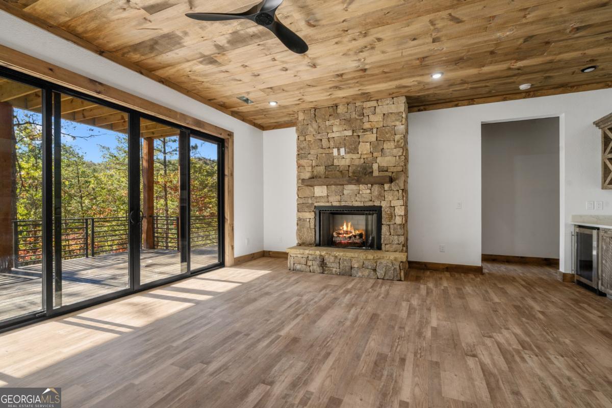 65 Wolf Creek Heights Mineral Bluff GA 30559