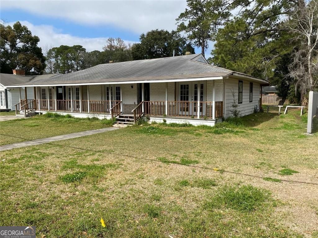 106 E Derenne Avenue Savannah GA 31405
