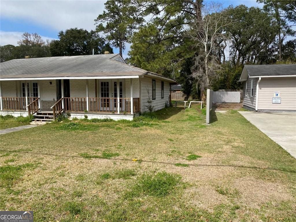 106 E Derenne Avenue Savannah GA 31405