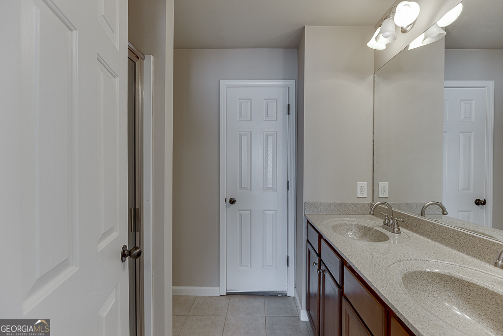 1043 Nightfall Court NW Suwanee GA 30024