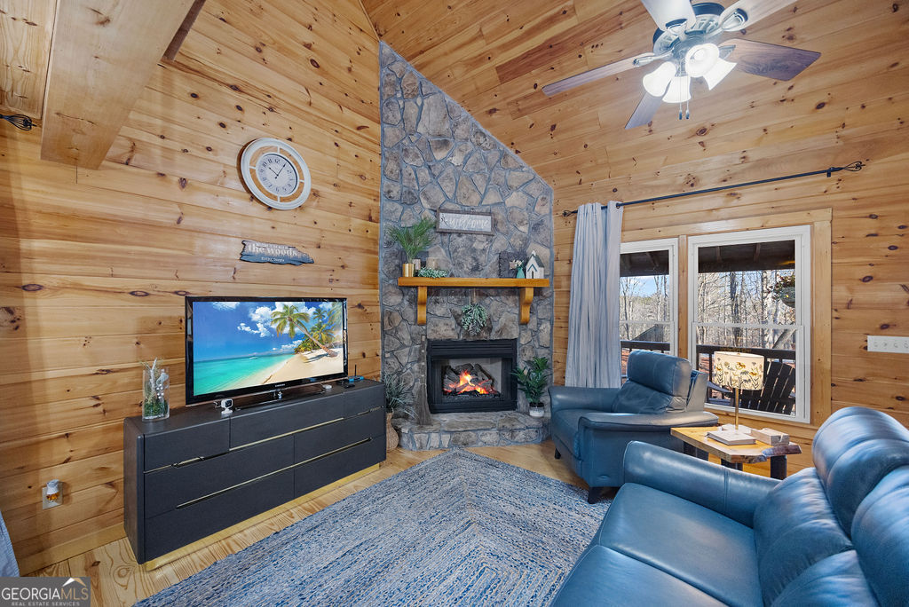 612 Medina Court Ellijay GA 30540