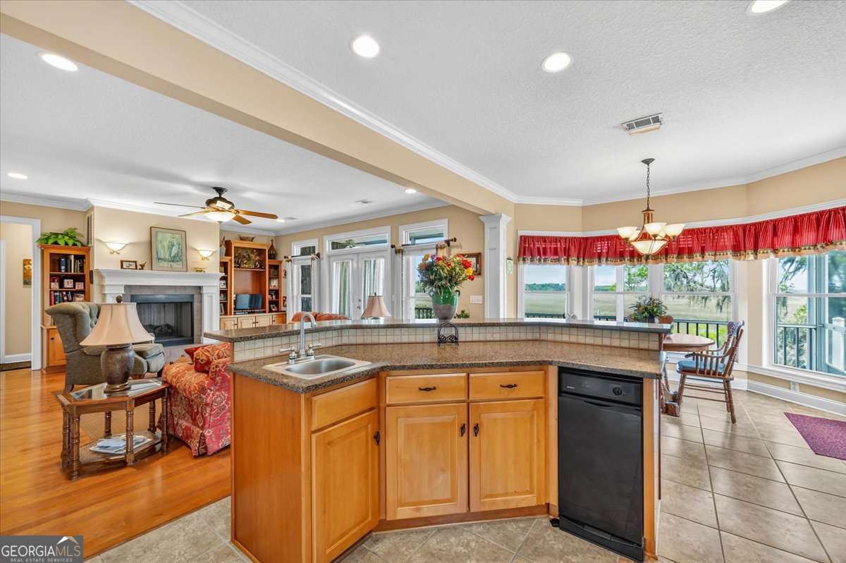 105 Captains Way Brunswick GA 31523