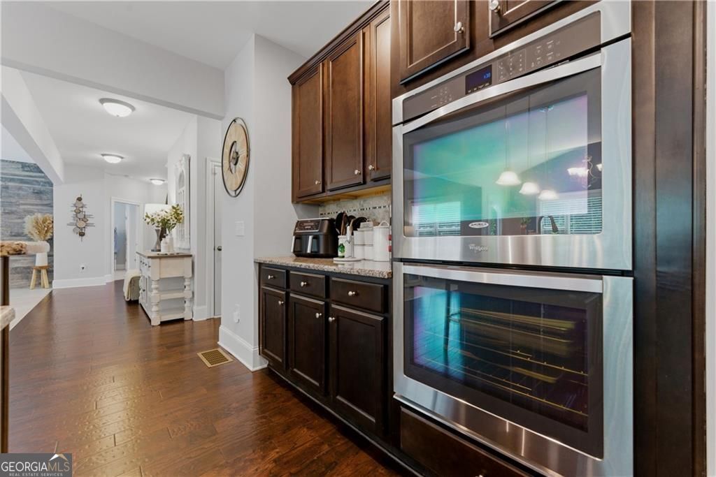 2811 Magnolia Creek Drive Kennesaw GA 30152