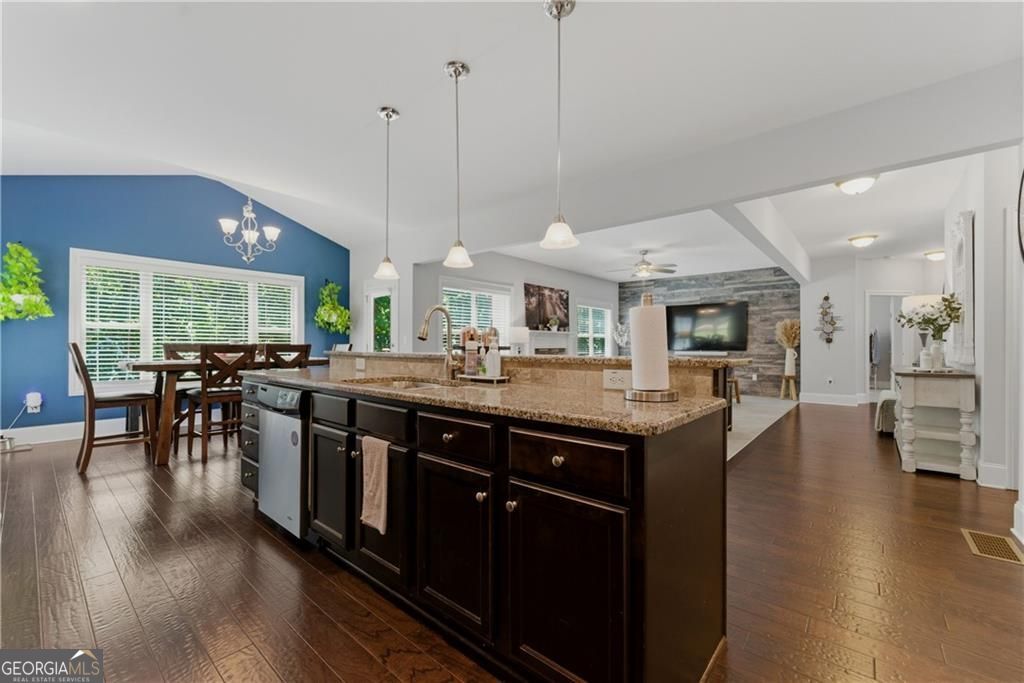2811 Magnolia Creek Drive Kennesaw GA 30152