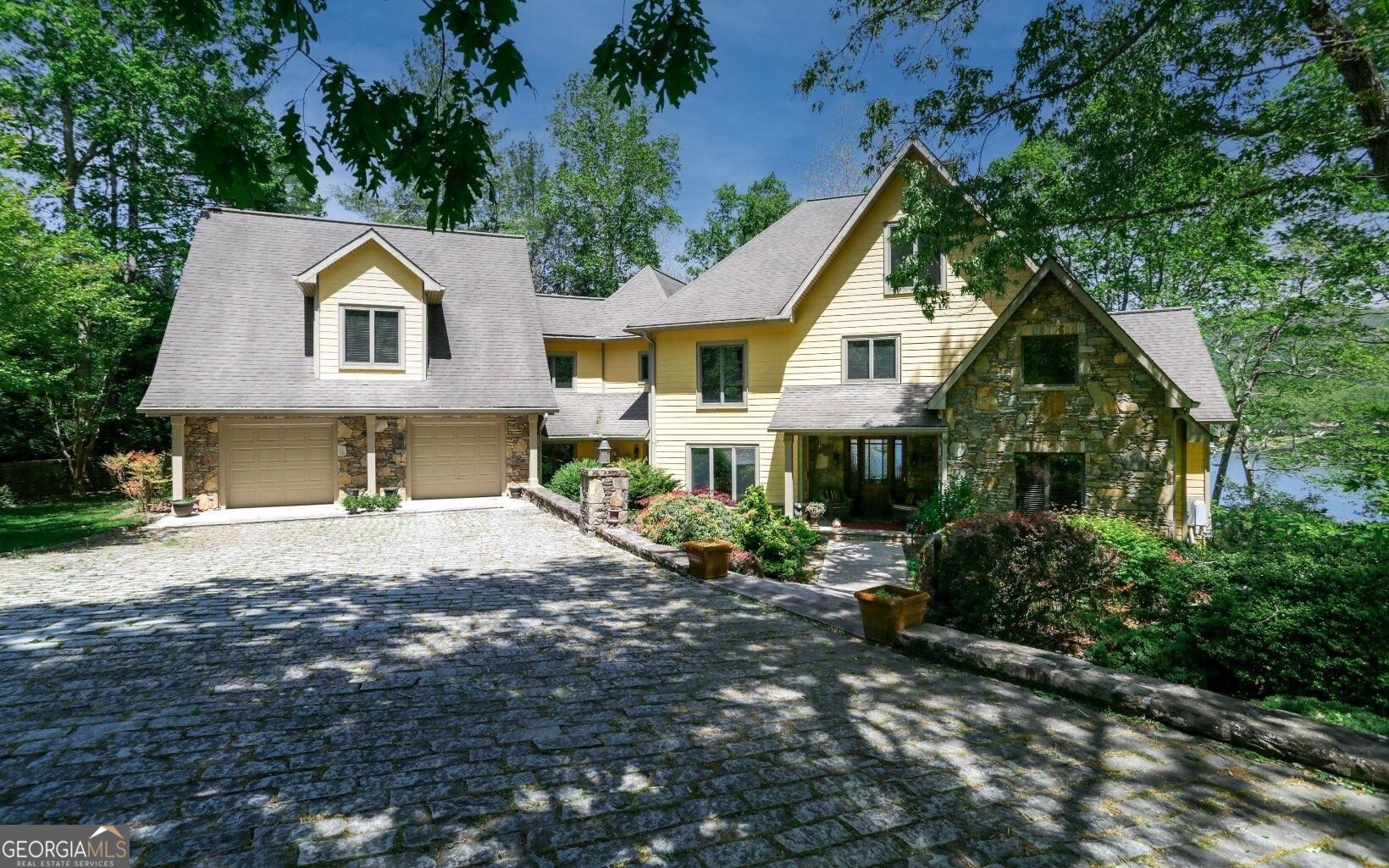 1688 Stonecrest Circle Hiawassee GA 30546
