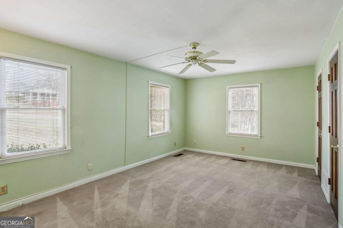 5622 Williamsburg Drive Norcross GA 30093