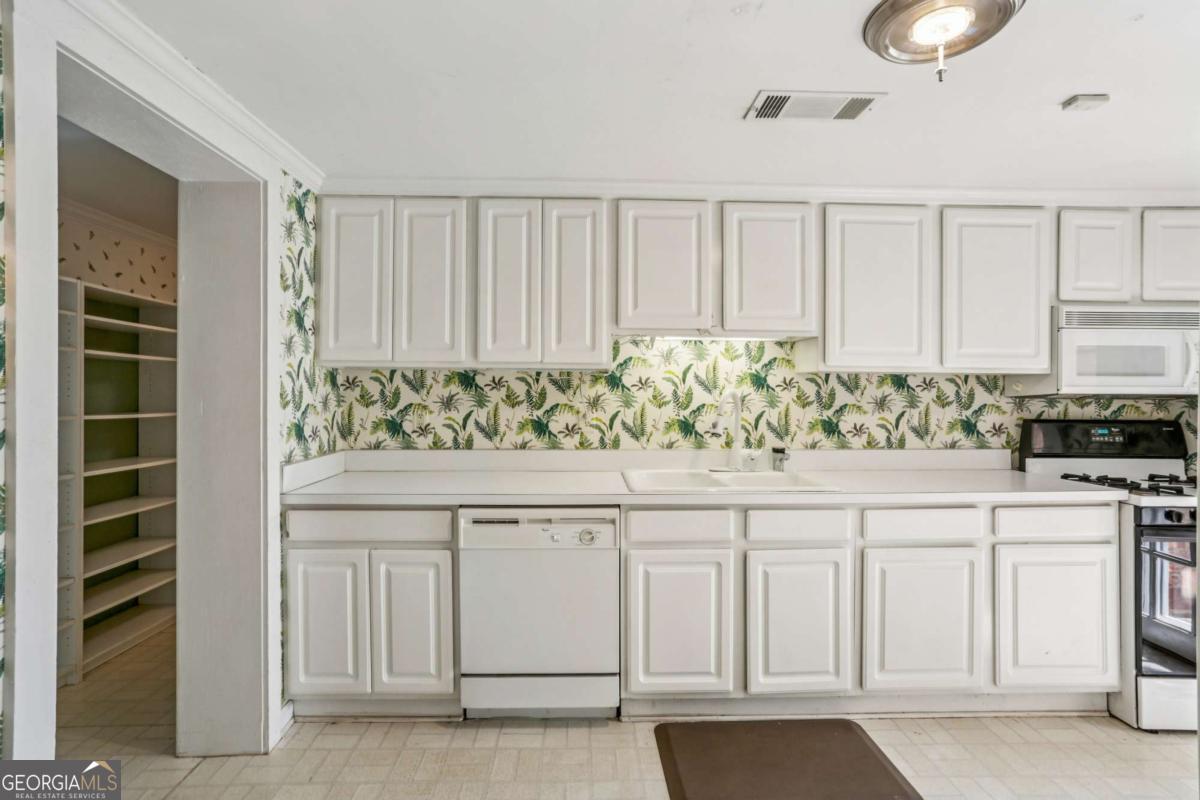 5622 Williamsburg Drive Norcross GA 30093