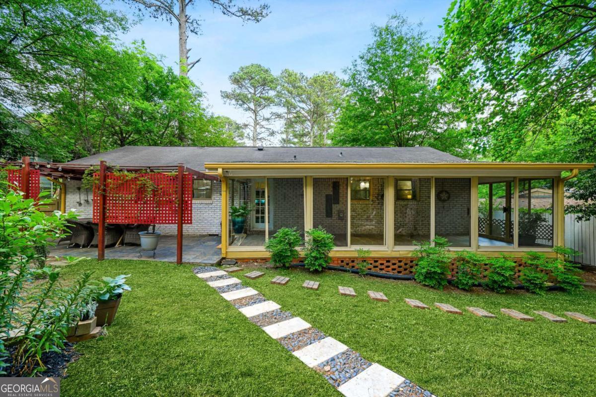 2570 Spring Drive SE Smyrna GA 30080