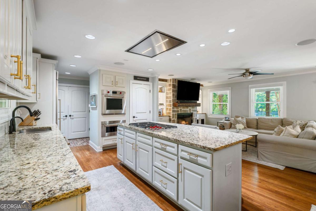 2630 Cove Circle NE Atlanta GA 30319