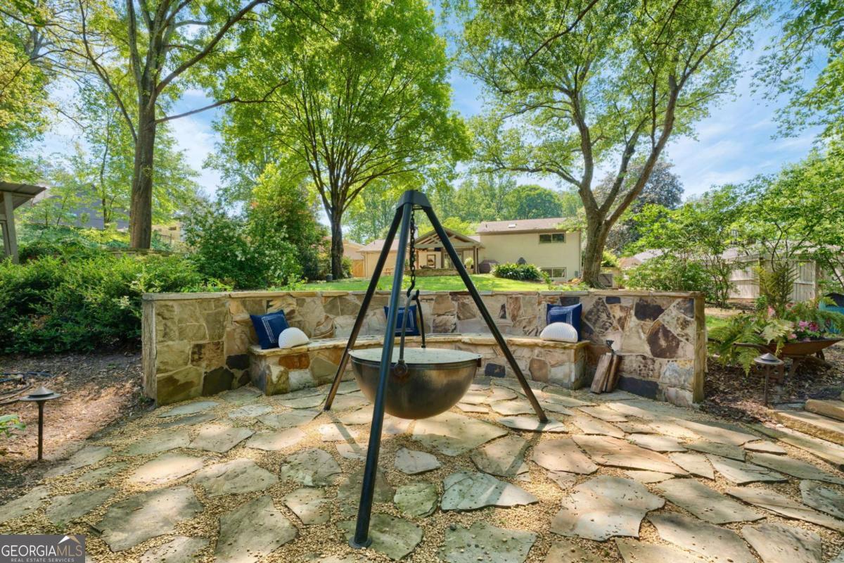 2630 Cove Circle NE Atlanta GA 30319