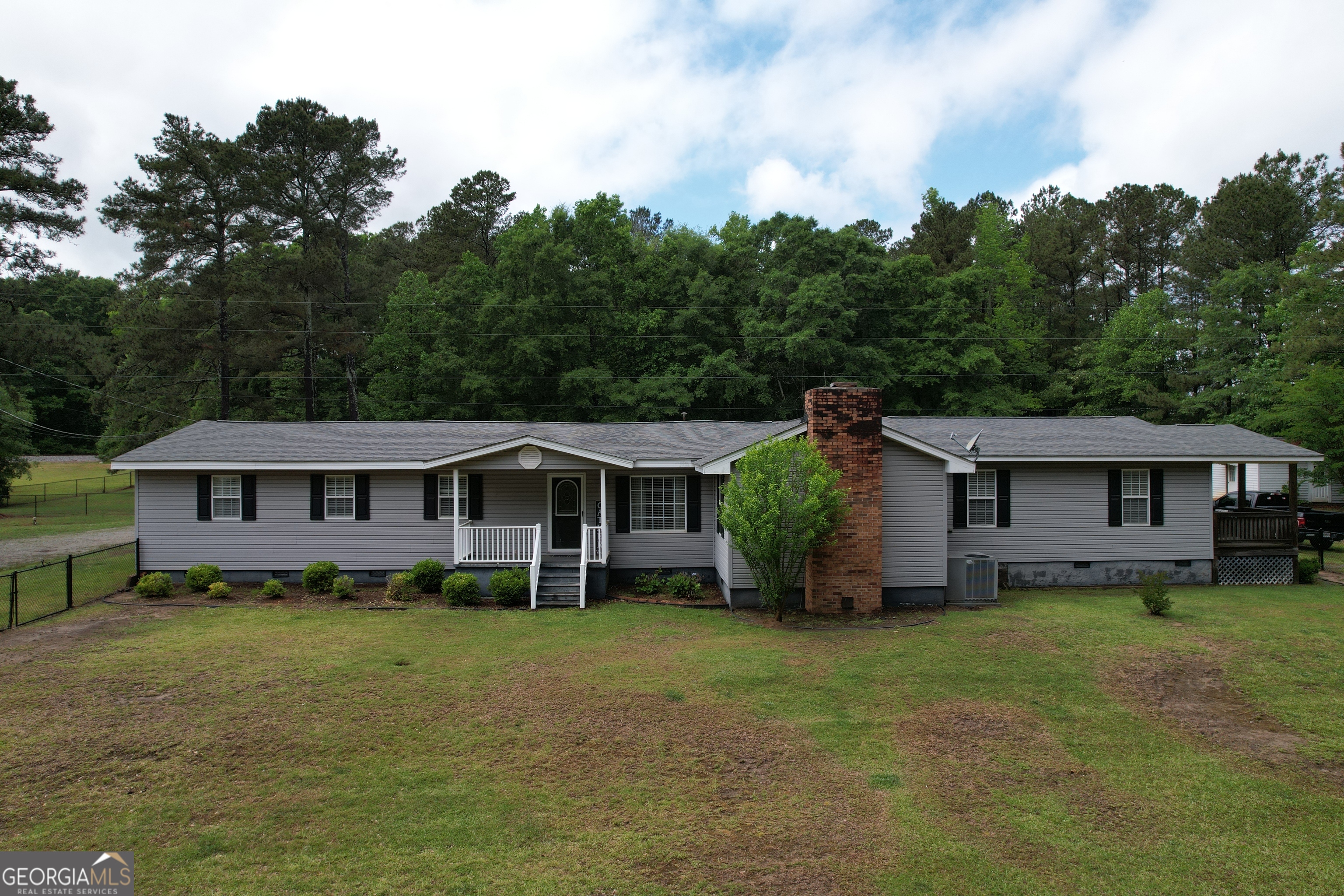 1579 Van Buren Road Barnesville GA 30204