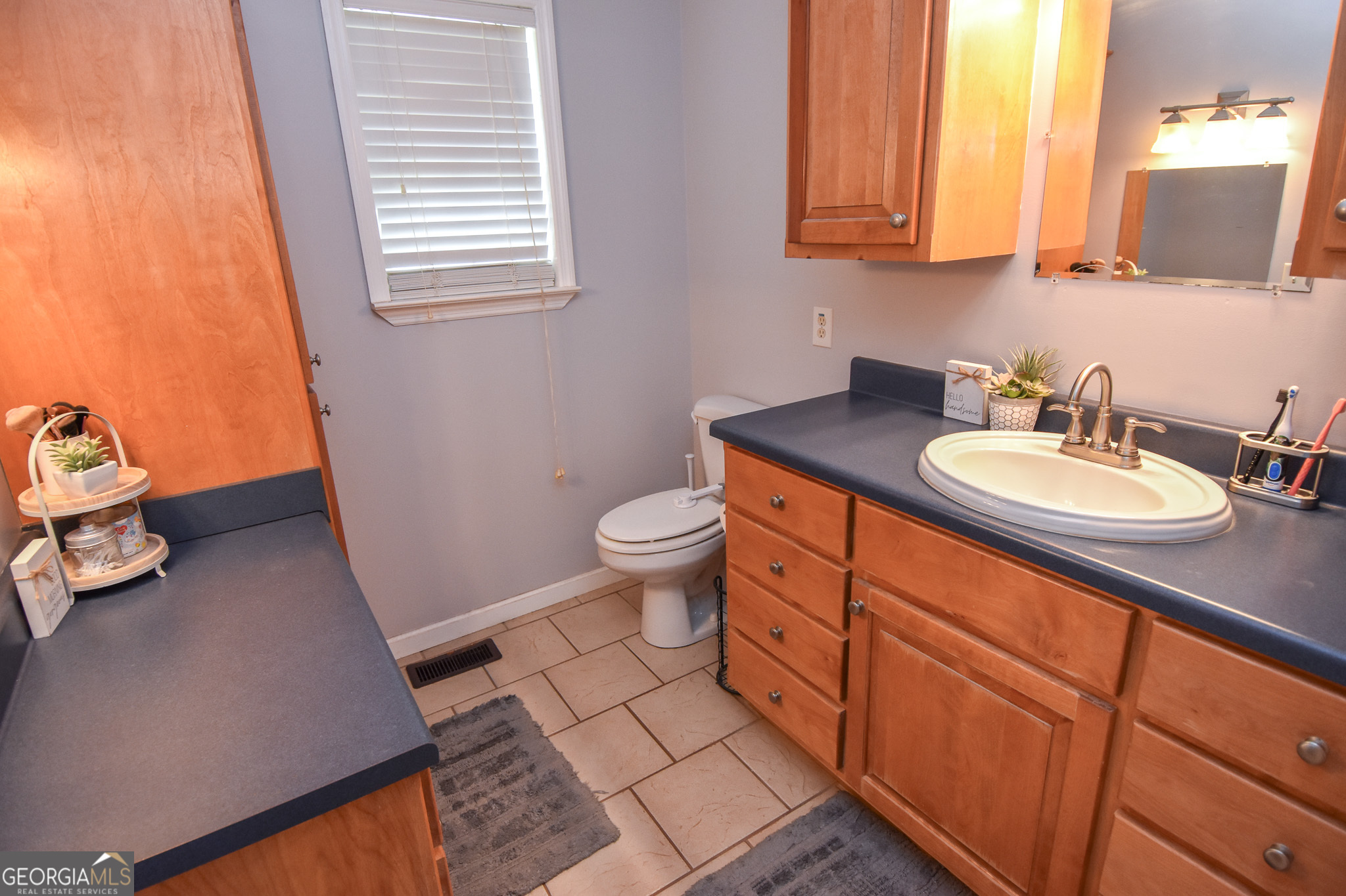 1579 Van Buren Road Barnesville GA 30204