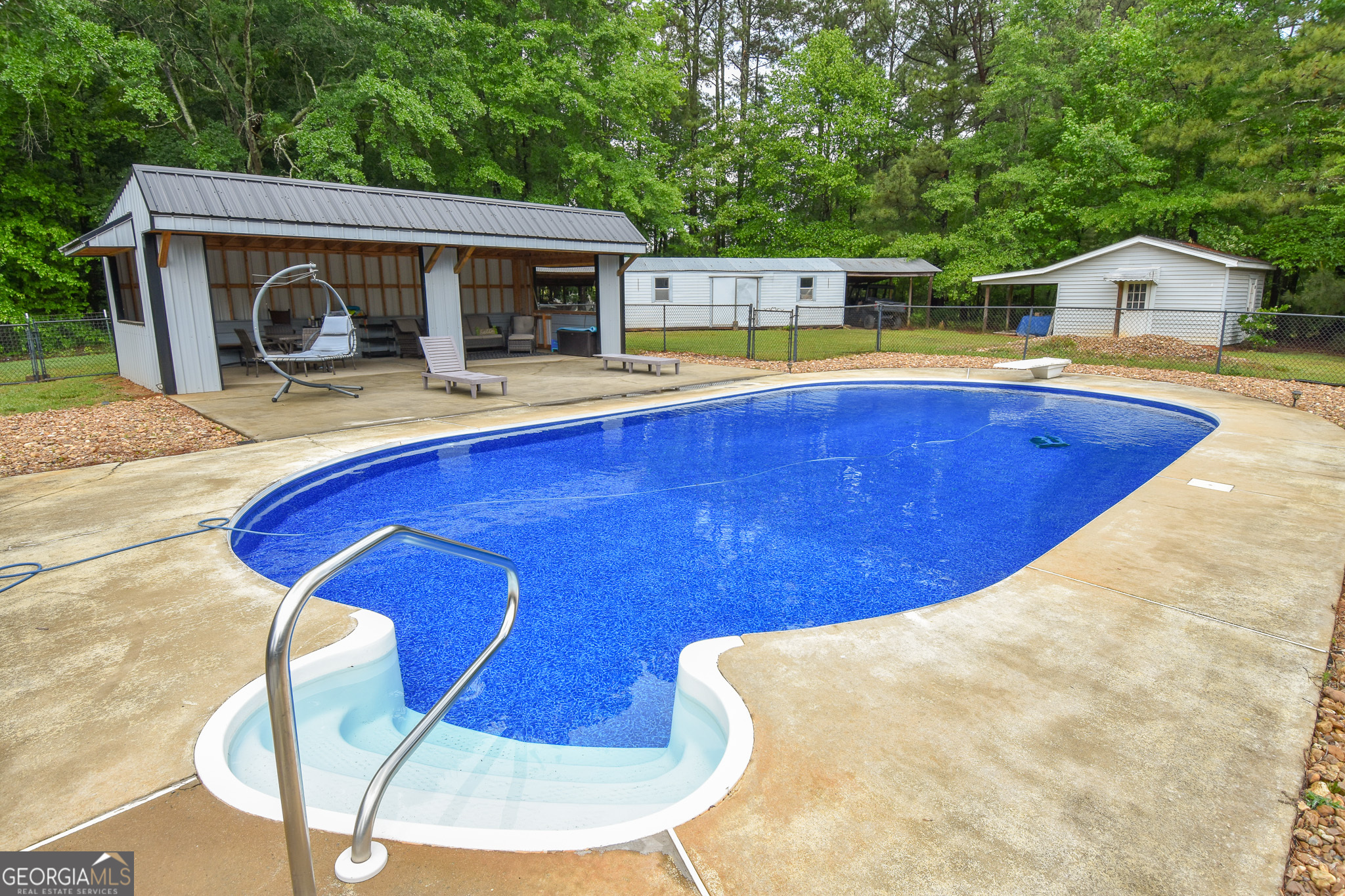 1579 Van Buren Road Barnesville GA 30204