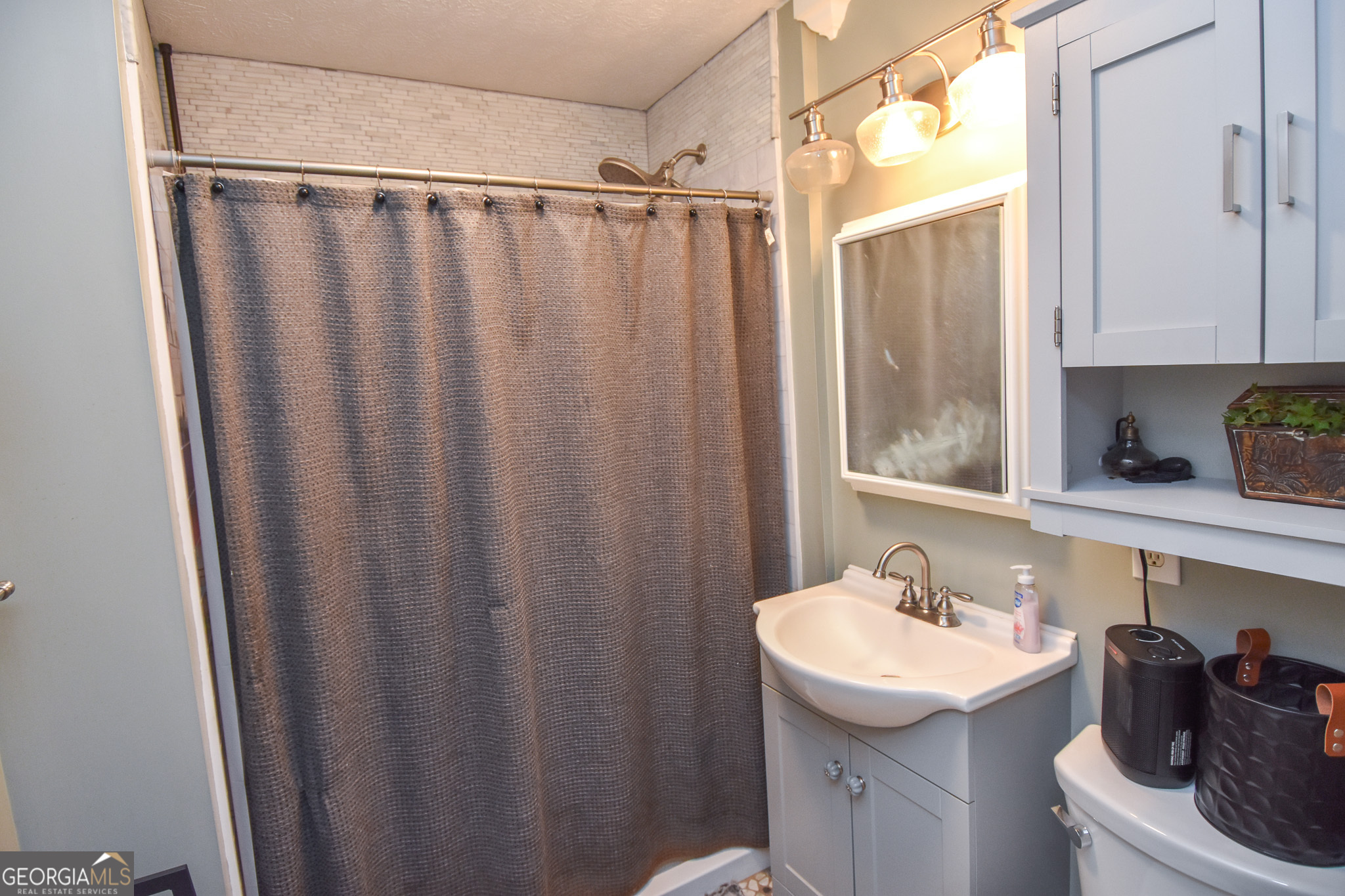 1579 Van Buren Road Barnesville GA 30204