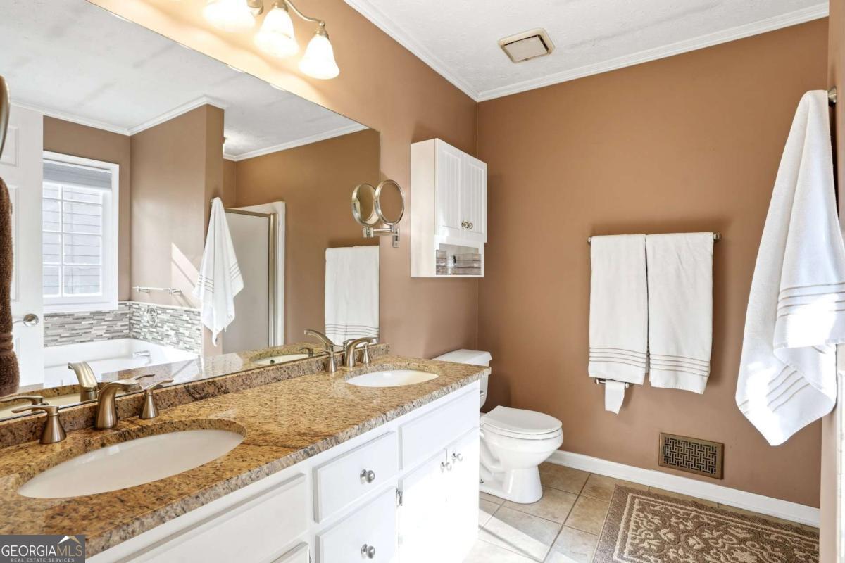 3075 Oak Meadow Drive Snellville GA 30078