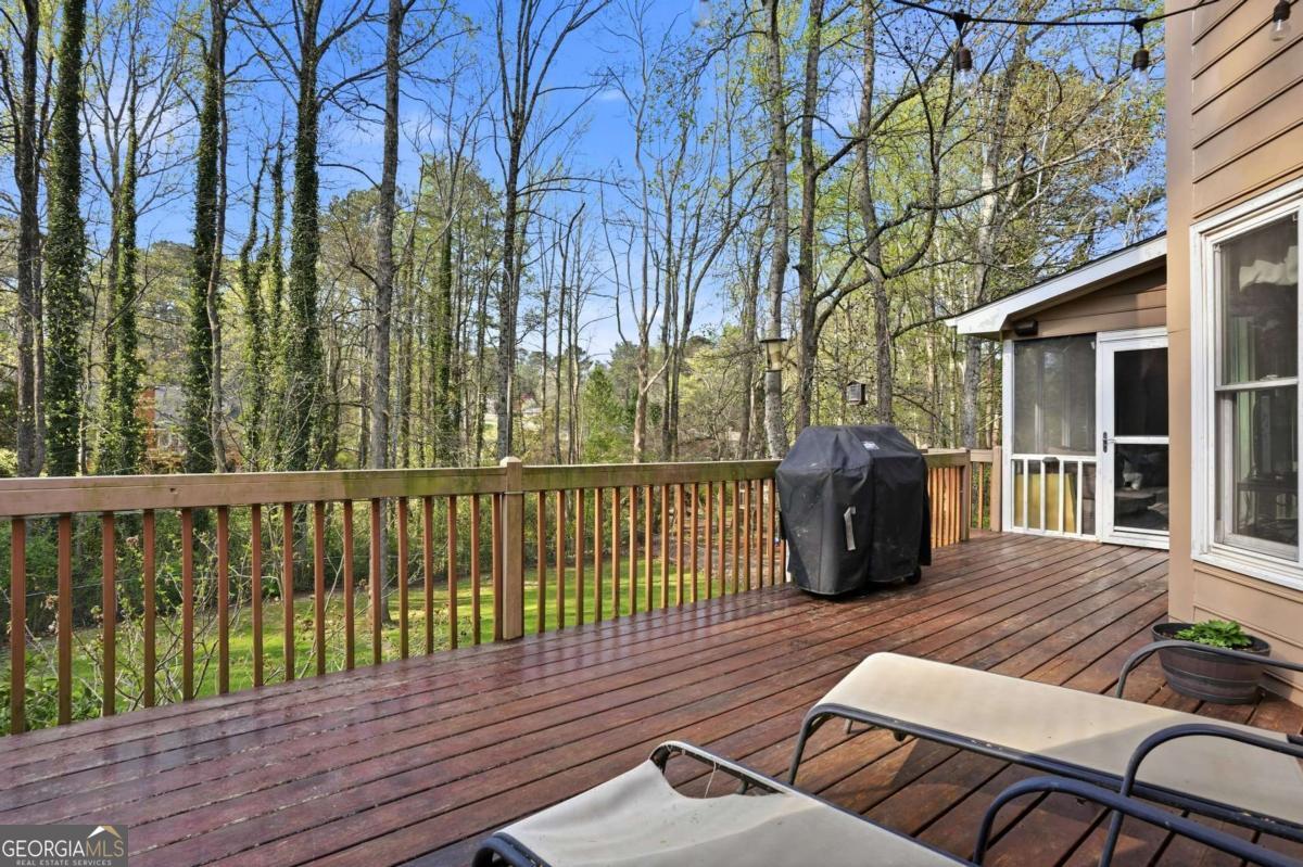 3075 Oak Meadow Drive Snellville GA 30078