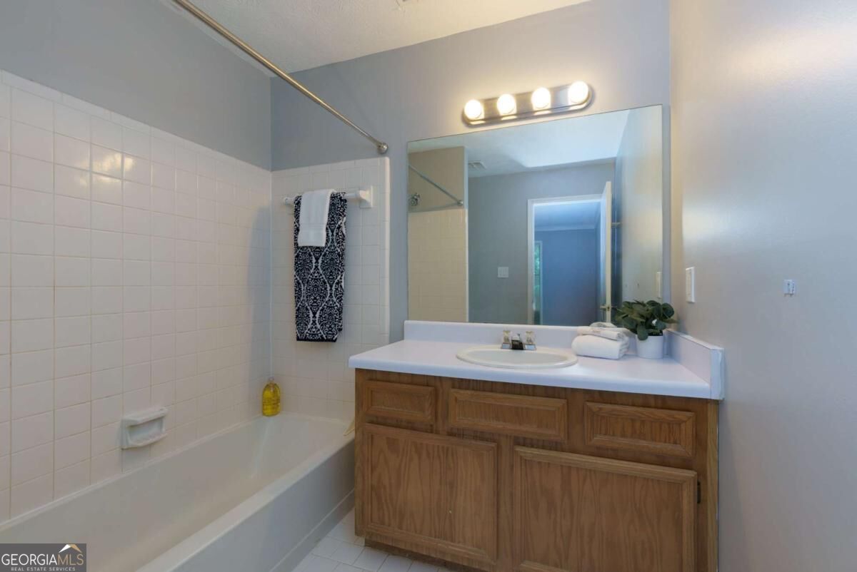 1003 Country Park Drive SE Smyrna GA 30080